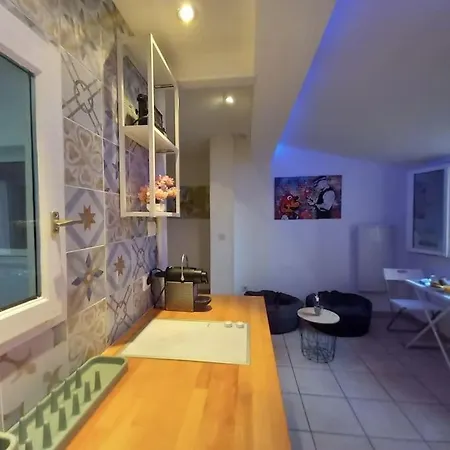 Apartment Opera *